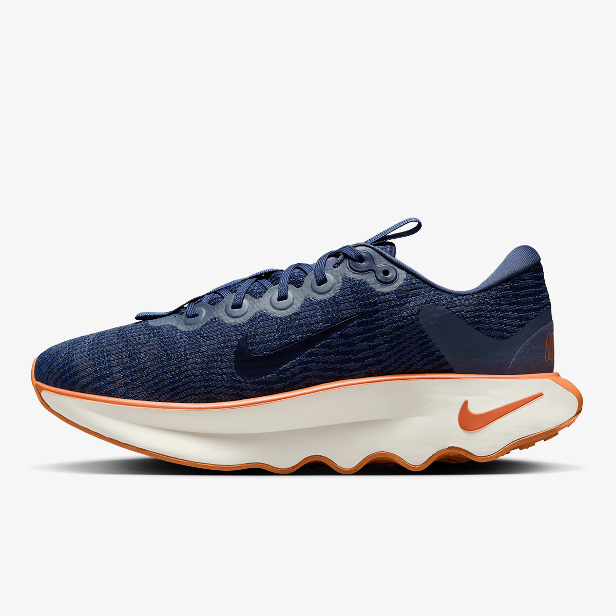 Nike Escape Momentum