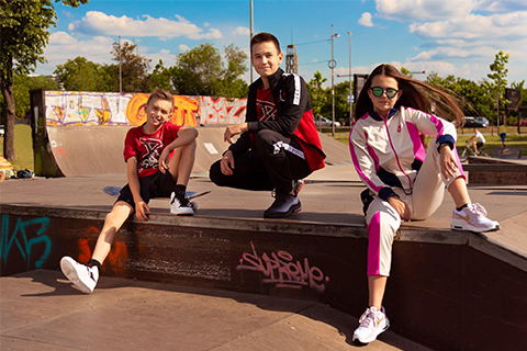 FAVORITI MJESECA JUNA: ODJEVNE KOMBINACIJE ZA URBANE KLINCE