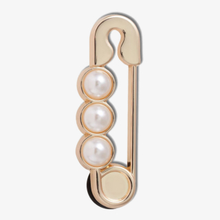 GOLD AND PEARL SAFETY PIN 