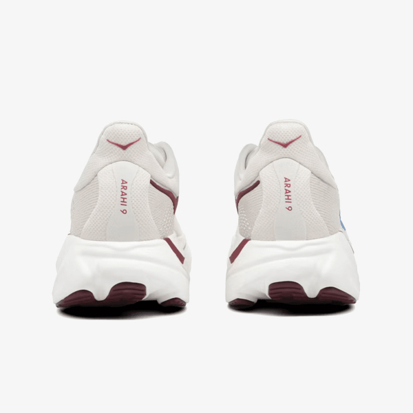 Hoka ARAHI9 