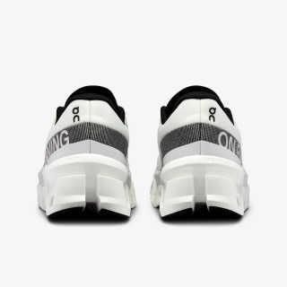 On CLOUDMONSTER 2 