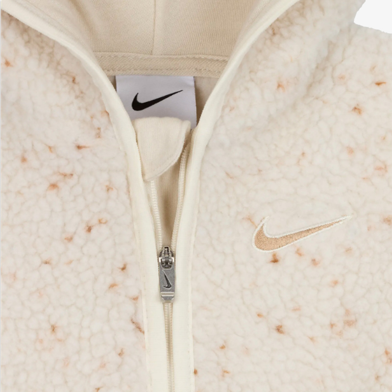 Nike Cozy Comfort 