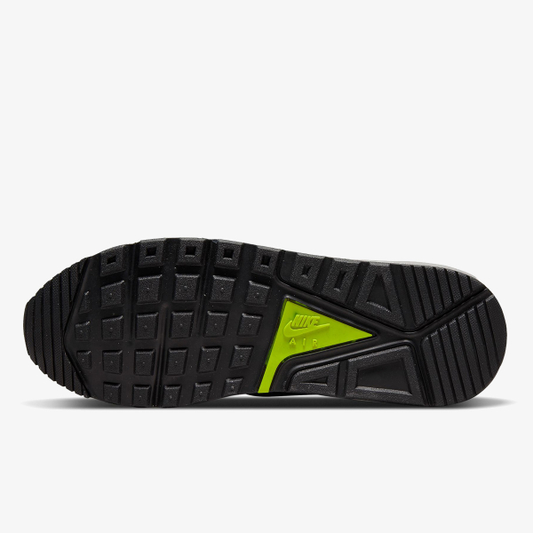 NIKE AIR MAX IVO 