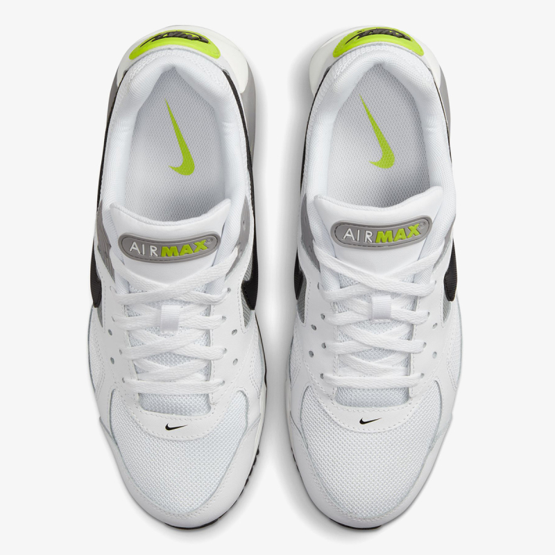 NIKE AIR MAX IVO 