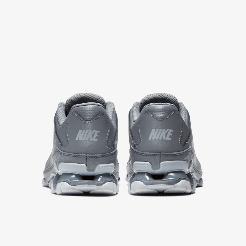 Nike Reax 8 TR 