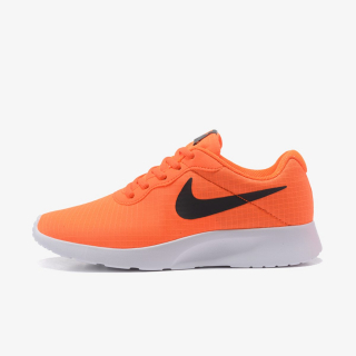 Nike OBUCA PATIKE WOMENS NIKE TANJUN SE SHOE 