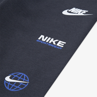 Nike Sportswear 