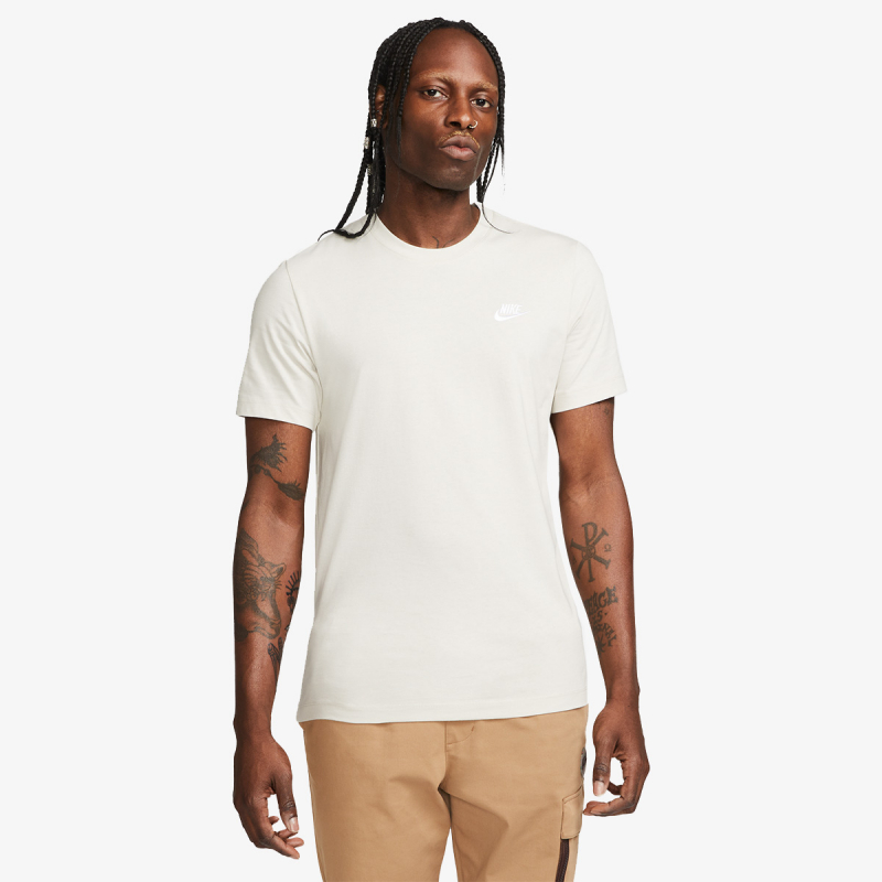 Nike Sportswear Club 
