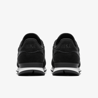 Nike INTERNATIONALIST 