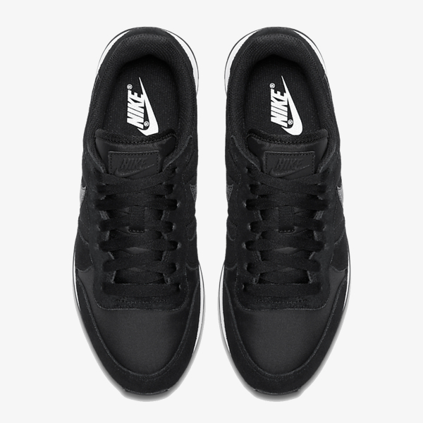Nike INTERNATIONALIST 