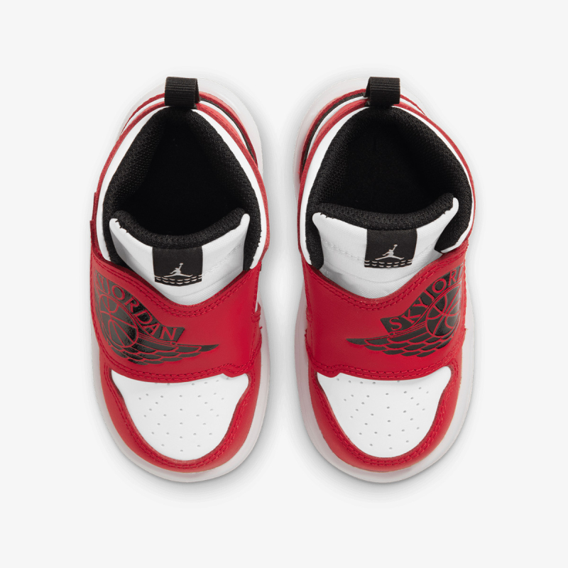 Nike Sky Jordan 1 