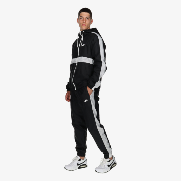 Nike Sportswear 