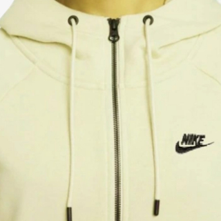 Nike Sportswear Essential 