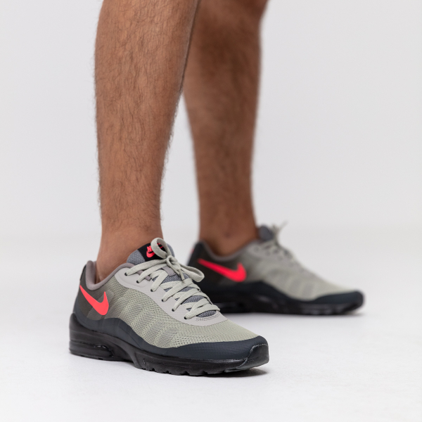 Nike Air Max Invigor 