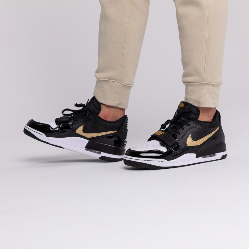 Nike AIR JORDAN LEGACY 312 
