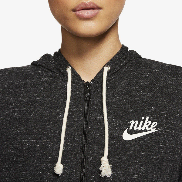 Nike Sportswear 