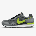 Nike NIKE VENTURE RUNNER 