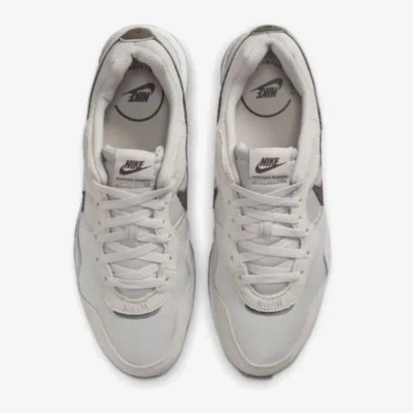 Nike Venture Runner 