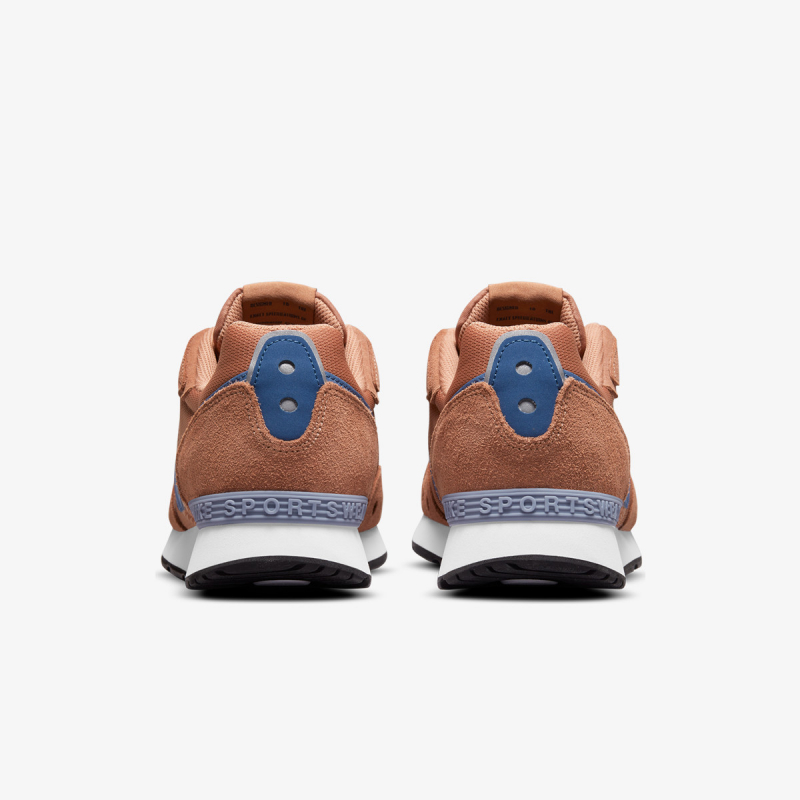 Nike NIKE VENTURE RUNNER 