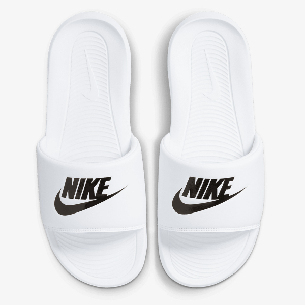 Nike Victori One 