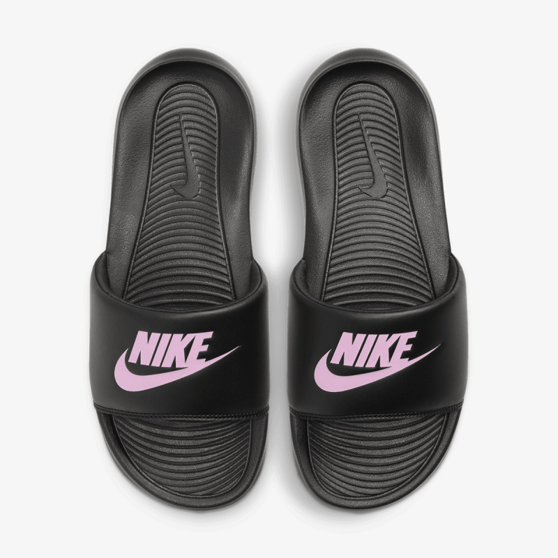 Nike Victori One 