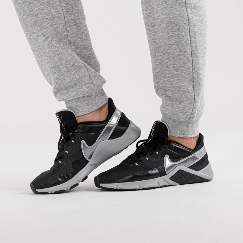 Nike Legend Essential 2 