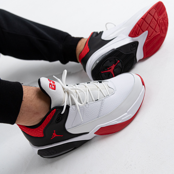 Nike JORDAN MAX AURA 3 