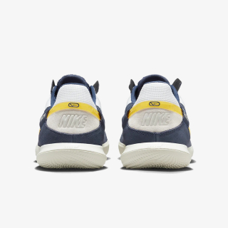 NIKE Streetgato 