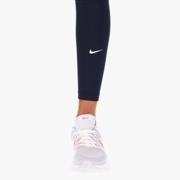 Nike Dri-FIT One 
