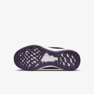 NIKE Revolution 6 