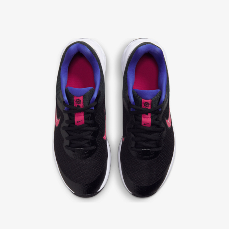 Nike Revolution 6 SE 