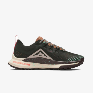 NIKE Pegasus Trail 4 