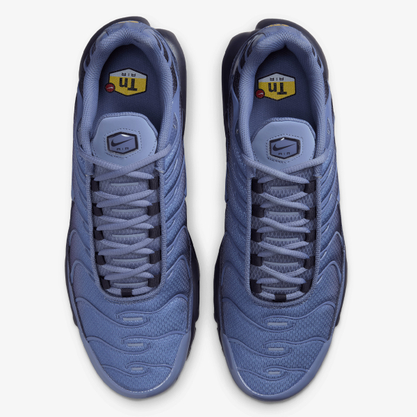 NIKE AIR MAX PLUS 