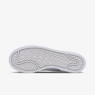 NIKE Court Legacy Lift 