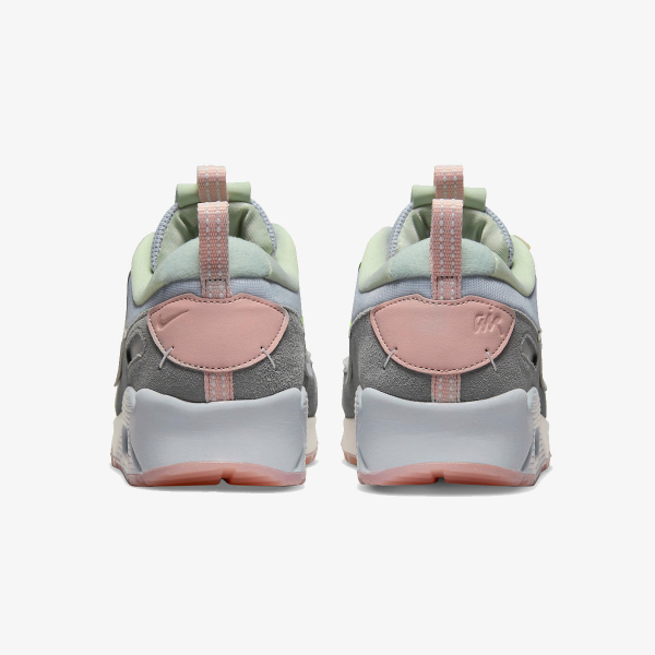 Nike W AIR MAX 90 FUTURA 