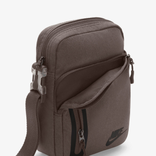 NIKE Elemental Premium 