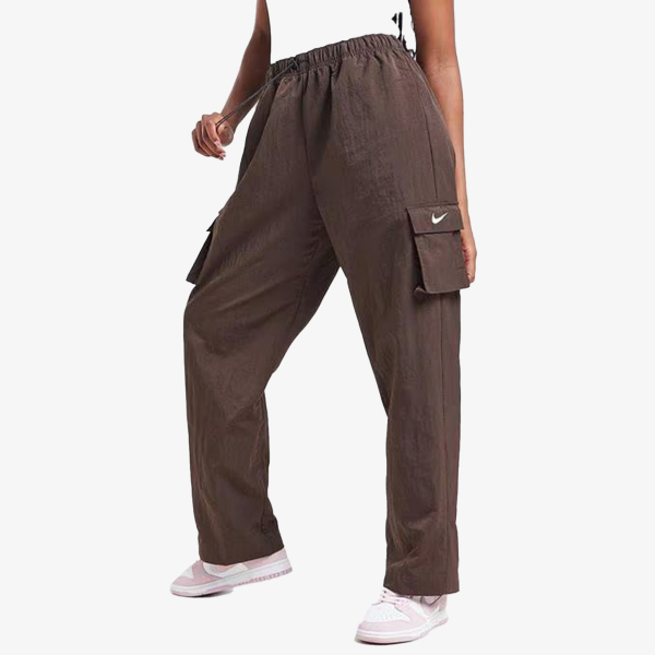 Nike Sportswear Essential 