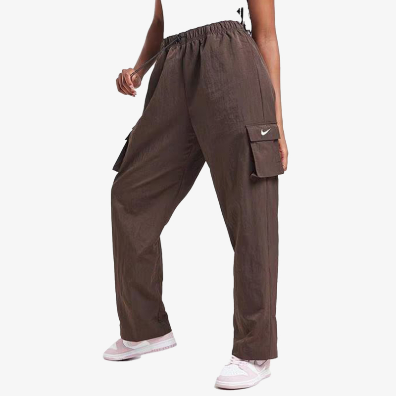 Nike Sportswear Essential 