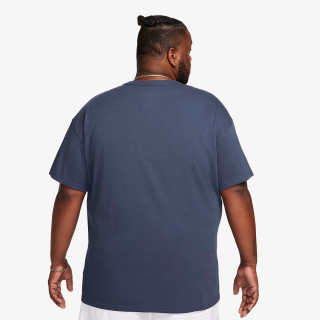 SPORTSWEAR 