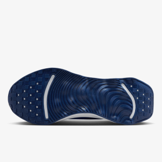 Nike Escape Momentum 