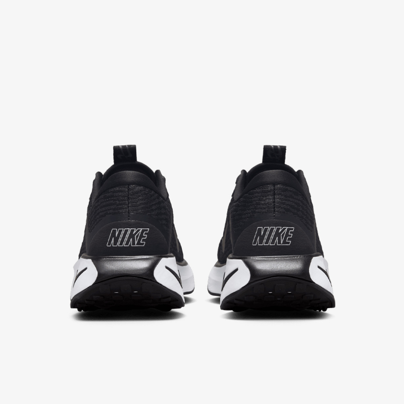 Nike Escape Momentum 