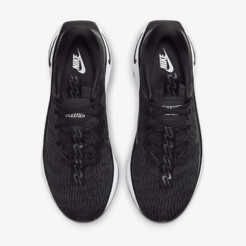 Nike Escape Momentum 