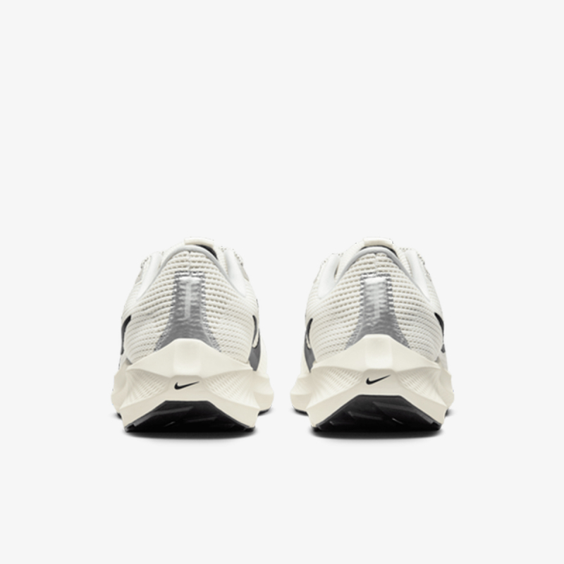 Nike Pegasus 40 