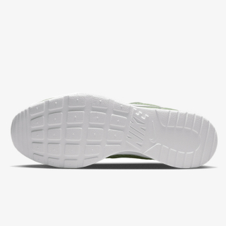 NIKE Tanjun 