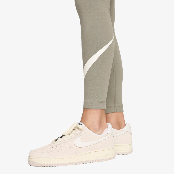 Nike Sportswear Classics 
