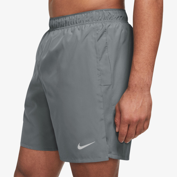 Nike Challenger 
