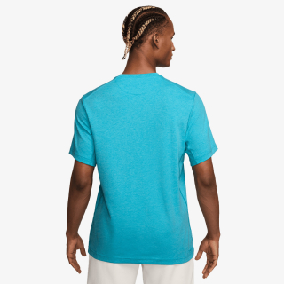Nike Dri-FIT Primary