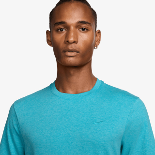 Nike Dri-FIT Primary