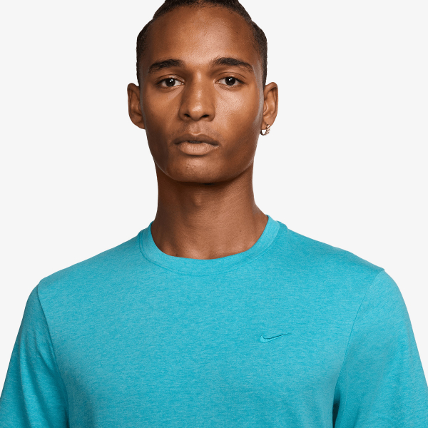 Nike Dri-FIT Primary