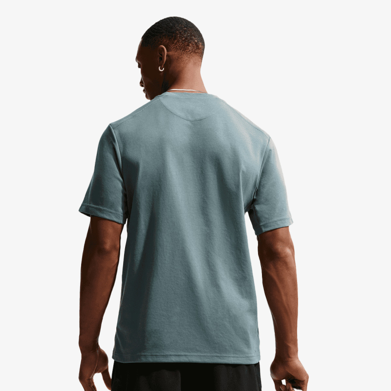 Nike Dri-FIT Primary 